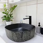 公寓 Obor Oasis --secured Parking Nearby --self Check-in-- 1min Metro Station *