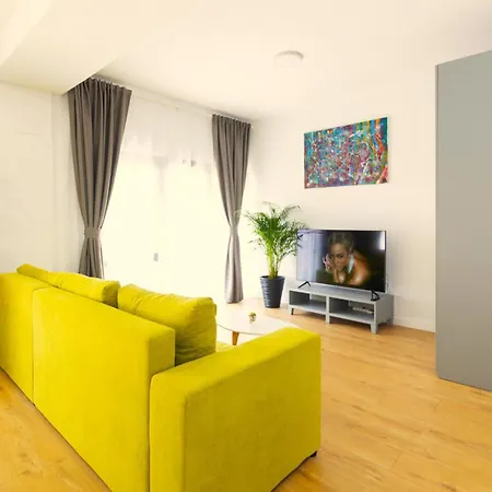 Appartement Obor Oasis --secured Parking Nearby --self Check-in-- 1min Metro Station