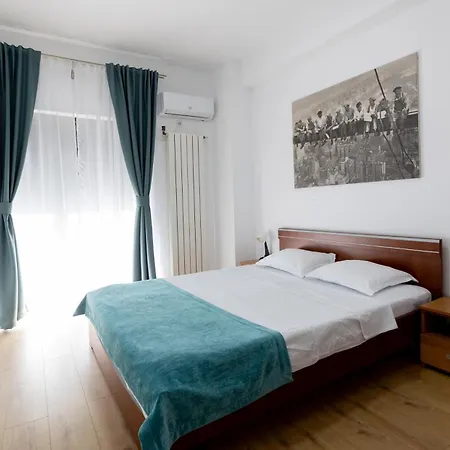 Obor Oasis --secured Parking Nearby --self Check-in-- 1min Metro Station Bucarest