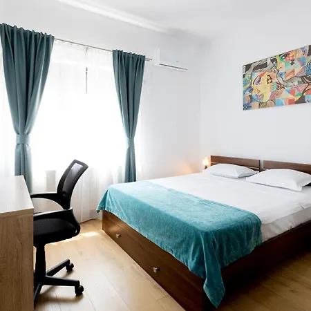 Obor Oasis --secured Parking Nearby --self Check-in-- 1min Metro Station דירה *