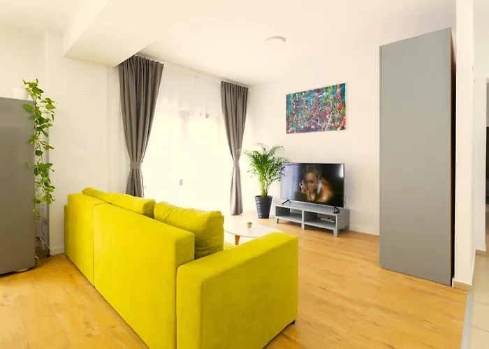 Апартаменты Obor Oasis --secured Parking Nearby --self Check-in-- 1min Metro Station