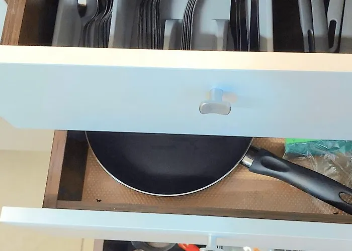 Obor Oasis --secured Parking Nearby --self Check-in-- 1min Metro Station Апартаменты