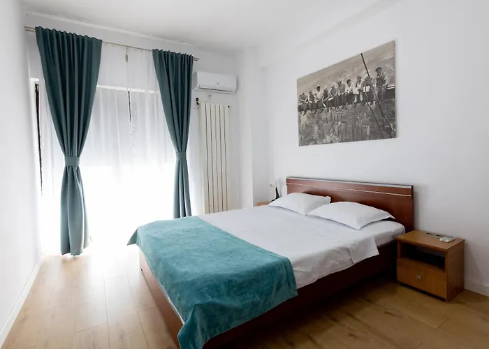 Obor Oasis --secured Parking Nearby --self Check-in-- 1min Metro Station Bukarest