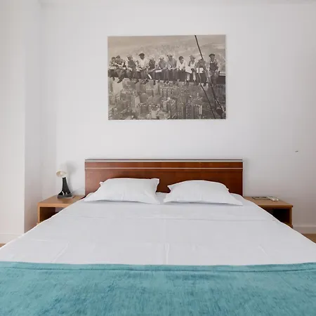 Apartament Obor Oasis --secured Parking Nearby --self Check-in-- 1min Metro Station Bucureşti