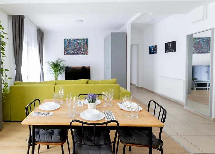 Apartament Obor Oasis --secured Parking Nearby --self Check-in-- 1min Metro Station *